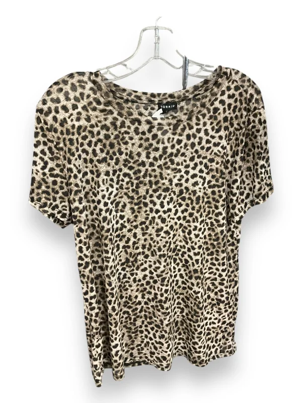 Top Short Sleeve By Torrid In Leopard Print, Size: 2x