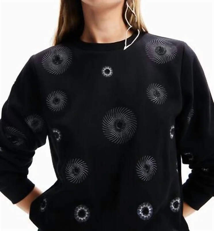 Geometric Embroidered Sweatshirt In Black W/silver Stiching